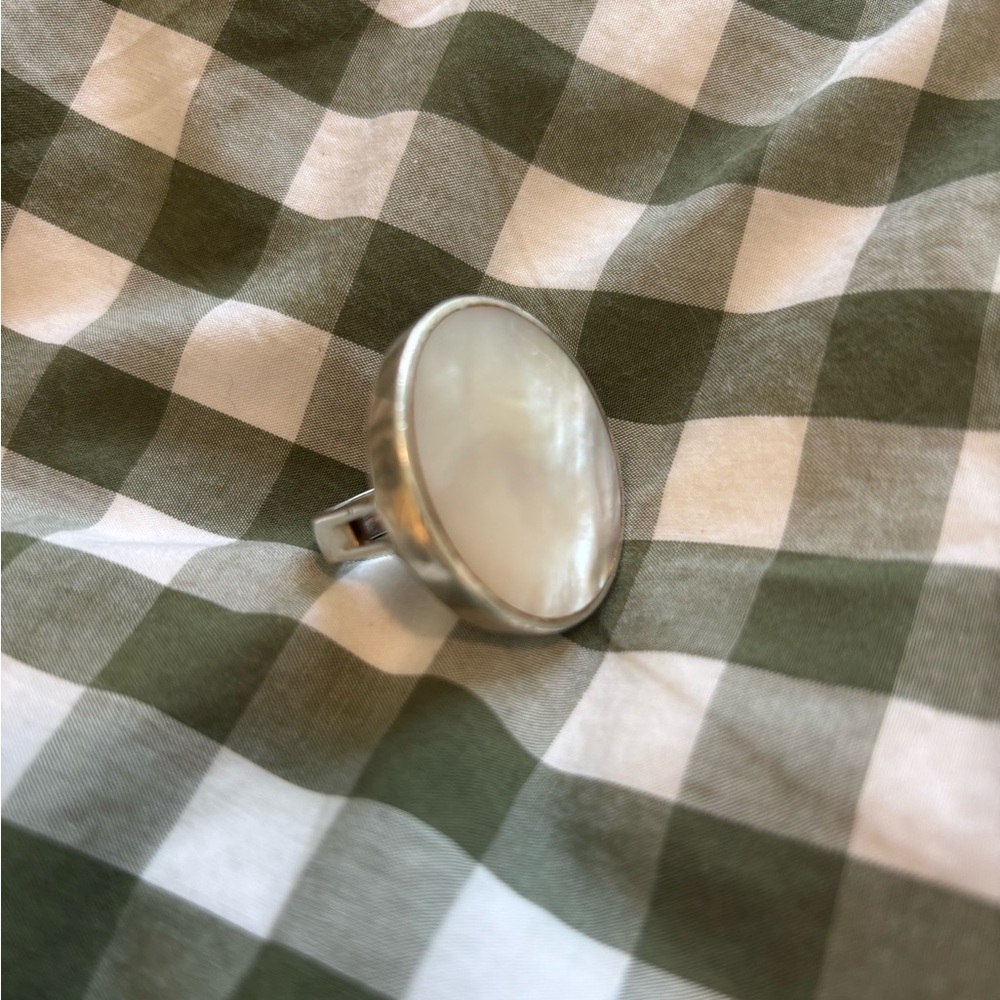 Vintage 925 Silver Ring with White Pearl stone